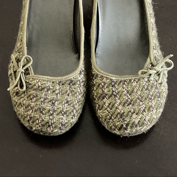 Olive tweed Steve Madden heels with suede detail - Picture 7 of 11